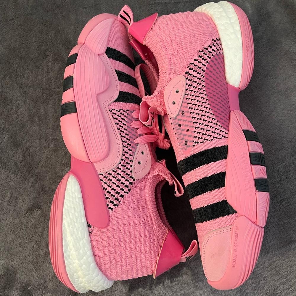 Adidas Men’s Trae Young 2 Pink Trap House size 11